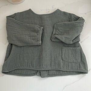 Gender neutral lightweight muslin cotton Zara top